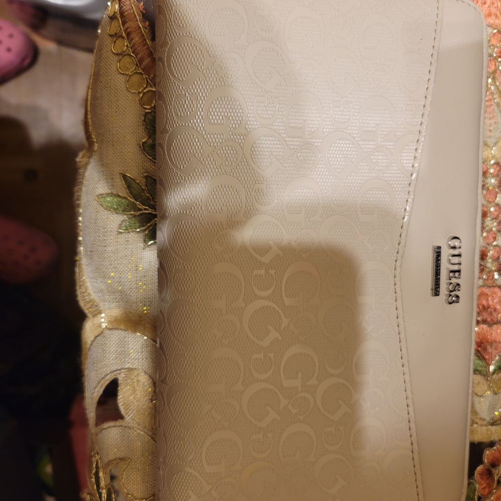 GUESS Cream Women's Walets